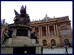 Nelson Monument, Town Hall